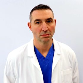 Dr Oliver Dulić