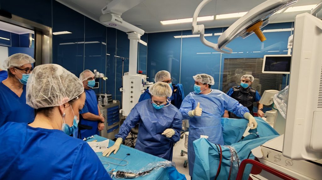 FURS (fleksibilna ureterorenoskopija) – Savremena minimalno invazivna metoda u lečenju kamena u bubregu i ureteru